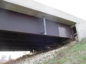 桥梁施工中使用耐候钢有哪些好处？